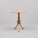 1227 7338 PEDESTAL TABLE